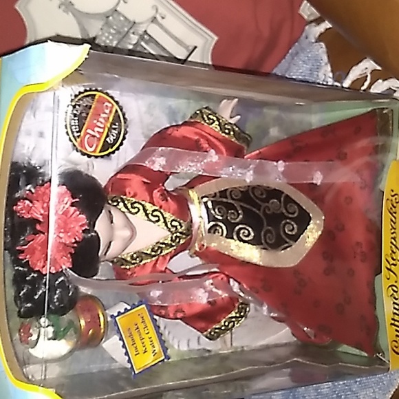 Cultural Keepsakes Porcelain China Doll - Picture 11 of 13